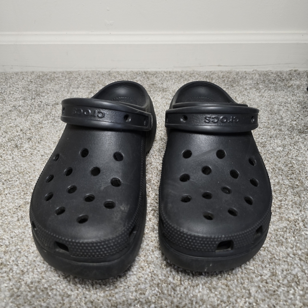 Platform Crocs - Picture 2 of 7